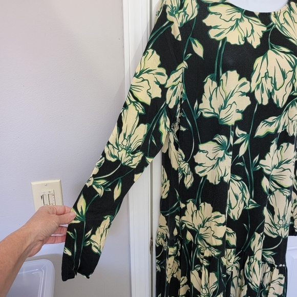 Future Collective Jersey Knit Black Green Cream Tropical Floral Maxi Dress 1X - Picture 5 of 11